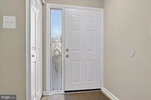 402 Reneau Way, Herndon, VA 20170 - Photo 14