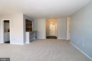 3705 S George Mason Dr, Falls Church, VA 22041 - Photo 4
