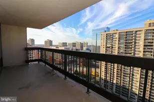 3705 S George Mason Dr, Falls Church, VA 22041 - Photo 22