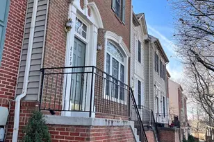 8179 Skelton Cir, Falls Church, VA 22042 - Photo 2