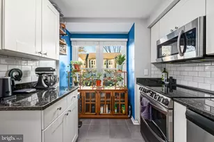 11276 Silentwood Ln, Reston, VA 20191 - Photo 12