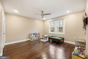 5918 Oakland Park Dr, Burke, VA 22015 - Photo 34