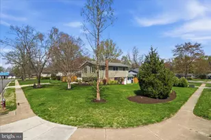 2407 Candlewood Dr, Alexandria, VA 22308 - Photo 4