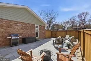 2407 Candlewood Dr, Alexandria, VA 22308 - Photo 34