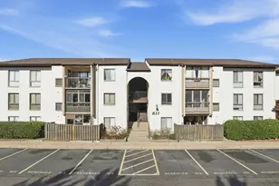 611 Center St, Herndon, VA 20170 - Photo 1