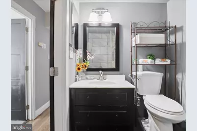 611 Center Street #104, Herndon, VA 20170 - Photo 22