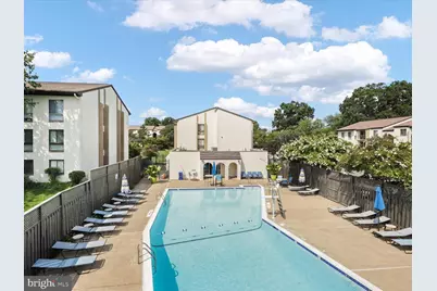 611 Center Street #104, Herndon, VA 20170 - Photo 24