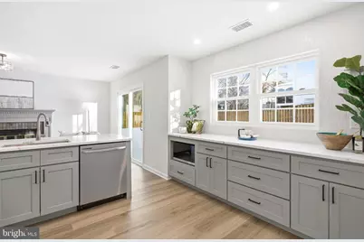 6519 Sara Alyce Court, Burke, VA 22015 - Photo 16