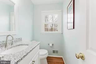 7200 Duck Ct, Springfield, VA 22152 - Photo 18