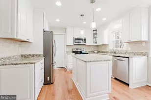 7200 Duck Ct, Springfield, VA 22152 - Photo 10