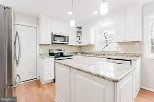 7200 Duck Ct, Springfield, VA 22152 - Photo 12