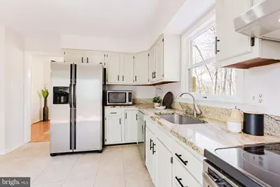 5802 Silchester Street, Burke, VA 22015 - Photo 14