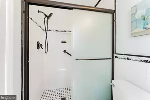 5802 Silchester St, Burke, VA 22015 - Photo 24