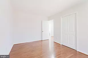 5802 Silchester St, Burke, VA 22015 - Photo 26