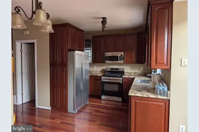 2426 Clover Field Circle, Herndon, VA 20171 - Photo 4