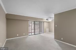 11654 Stoneview Square, Reston, VA 20191 - Photo 6