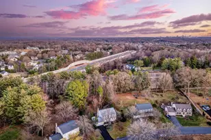 10332 Dunn Meadow Rd, Vienna, VA 22182 - Photo 4