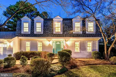 10332 Dunn Meadow Road, Vienna, VA 22182 - Photo 2