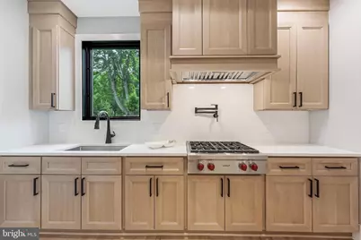 1052 Balls Hill Road, McLean, VA 22101 - Photo 12