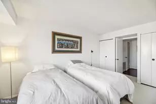 5904 Mt Eagle Dr, Alexandria, VA 22303 - Photo 14