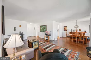 5904 Mt Eagle Dr, Alexandria, VA 22303 - Photo 4