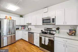 5904 Mt Eagle Dr, Alexandria, VA 22303 - Photo 10