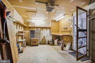 13508 Coates Ln, Herndon, VA 20171 - Photo 36