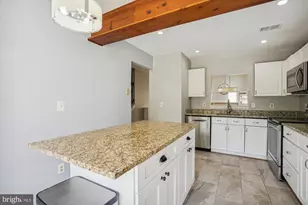 13508 Coates Ln, Herndon, VA 20171 - Photo 6