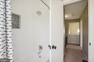 13508 Coates Ln, Herndon, VA 20171 - Photo 18