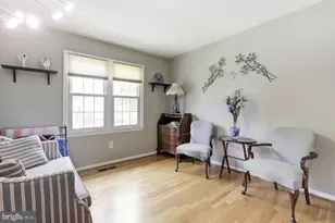 7893 Godolphin Dr, Springfield, VA 22153 - Photo 12