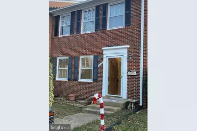 8326 Glastonbury Court, Annandale, VA 22003 - Photo 1