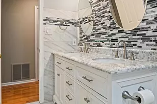 13200 Caroline Ct, Herndon, VA 20171 - Photo 40