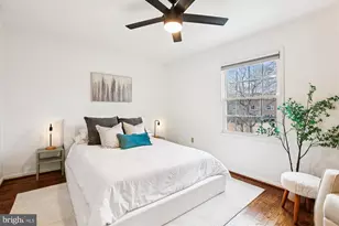 5818 Torington Dr, Springfield, VA 22152 - Photo 18