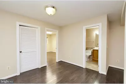 6211 Glenshire Row, Alexandria, VA 22315 - Photo 32