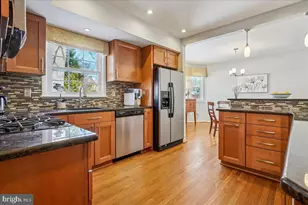 2412 Cavendish Dr, Alexandria, VA 22308 - Photo 20