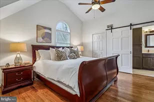 6215 Edison Dr, Alexandria, VA 22310 - Photo 34