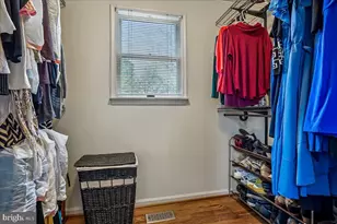 6215 Edison Dr, Alexandria, VA 22310 - Photo 42