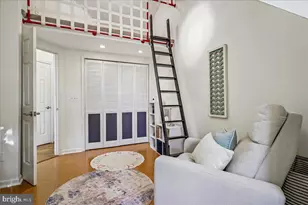 6215 Edison Dr, Alexandria, VA 22310 - Photo 46