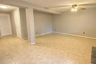 8118 Madrillon Springs Ln, Vienna, VA 22182 - Photo 22