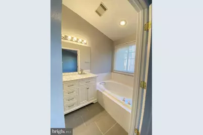 8118 Madrillon Springs Lane, Vienna, VA 22182 - Photo 18
