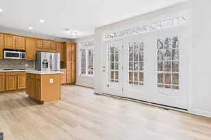 12413 Dorforth Dr, Fairfax, VA 22033 - Photo 14