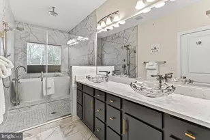 3849 Rainier Dr, Fairfax, VA 22033 - Photo 4