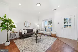 3715 Hampton Ct, Alexandria, VA 22306 - Photo 2