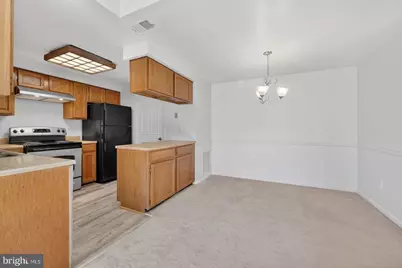 6903 Sandra Marie Circle #B, Alexandria, VA 22310 - Photo 4