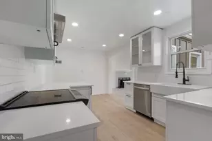 3284 Annandale Rd, Falls Church, VA 22042 - Photo 10