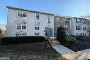 12101 Green Leaf Ct, Fairfax, VA 22033 - Photo 1