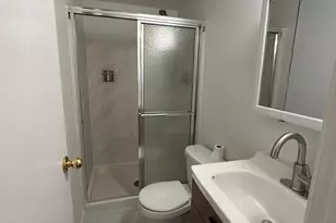 2755 Viking Dr, Herndon, VA 20171 - Photo 4