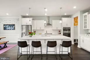 9516 Sanger St, Lorton, VA 22079 - Photo 8