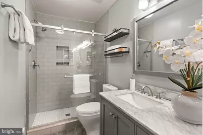 5716 Evergreen Knoll Court, Alexandria, VA 22303 - Photo 16