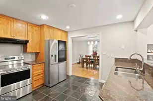 2928 Hunter Rd, Fairfax, VA 22031 - Photo 20